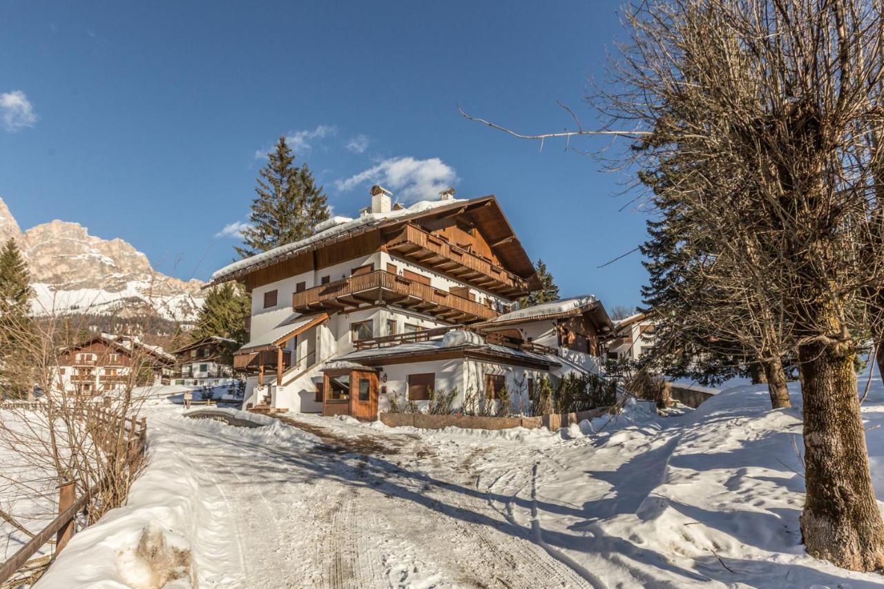 קורטינה ד'אמפזו Cantore, Cortina By Short Holidays מראה חיצוני תמונה