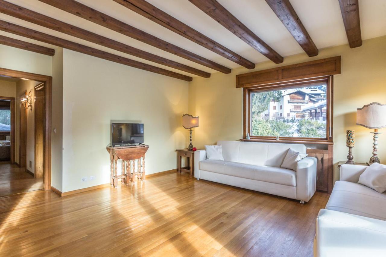 קורטינה ד'אמפזו Cantore, Cortina By Short Holidays מראה חיצוני תמונה
